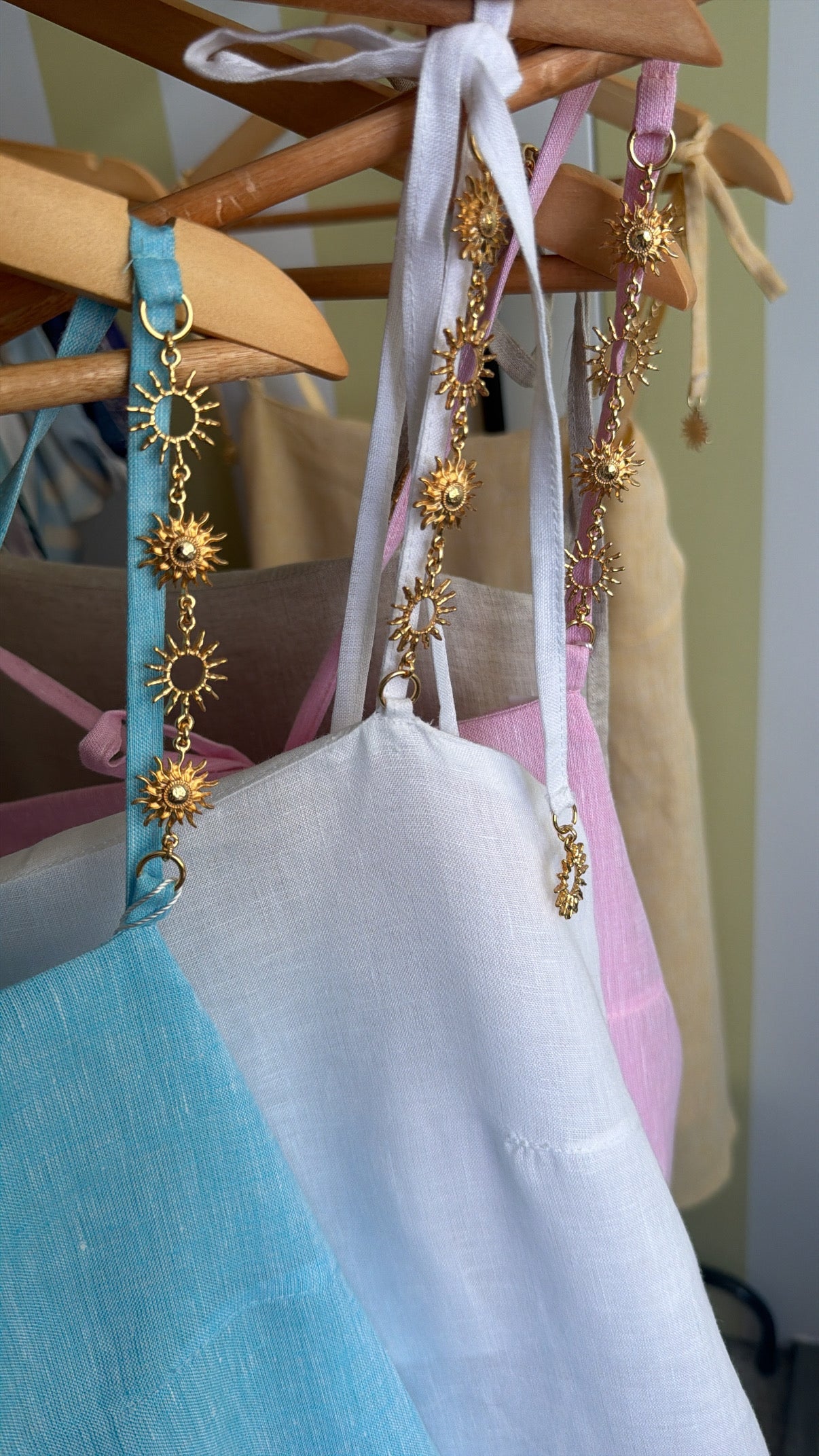 Vestido Milagres Curto em Linho Italiano