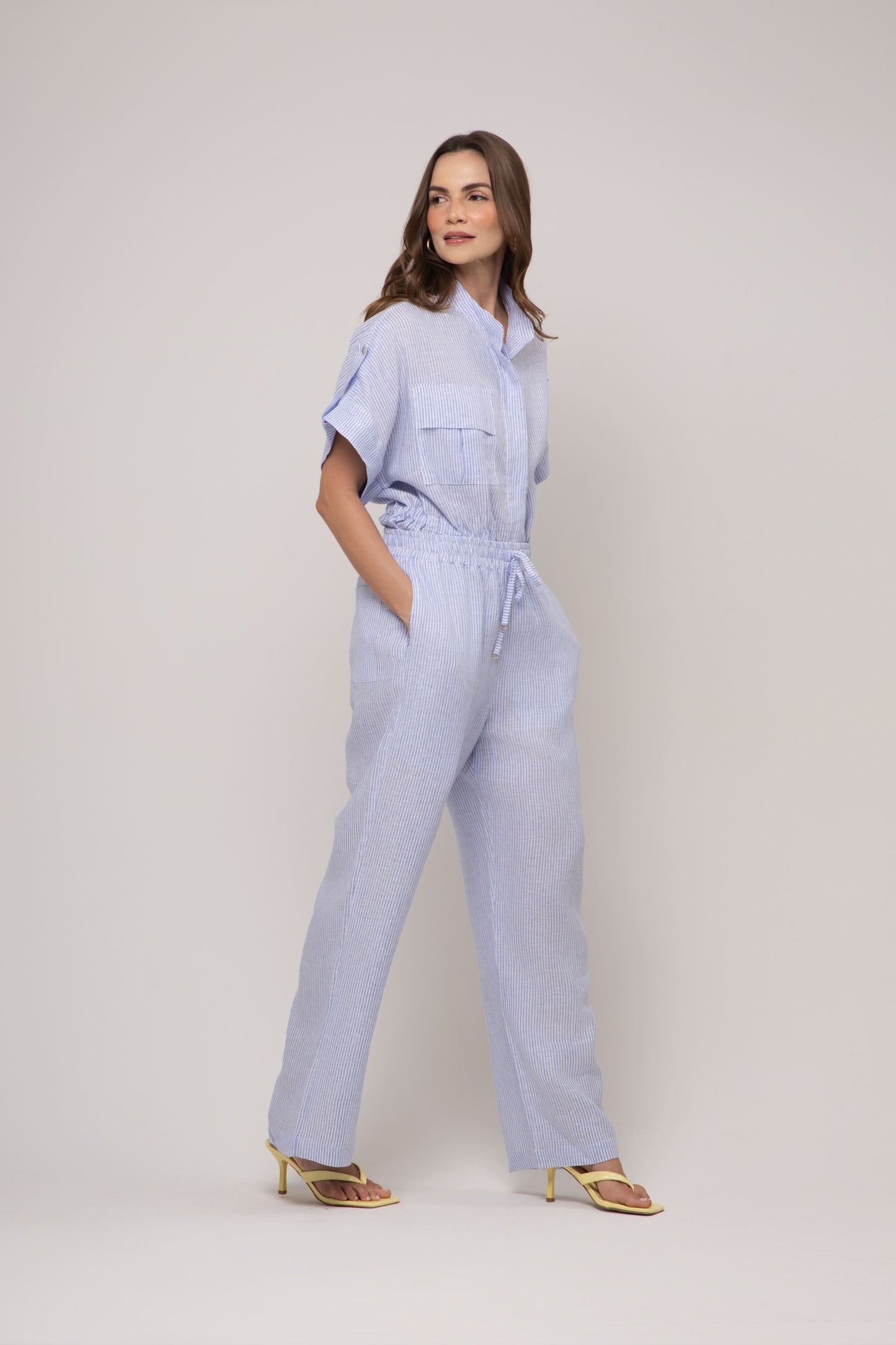 Conjunto Amalfi em Linho Italiano – Camisa Parka e Calça Pantalona